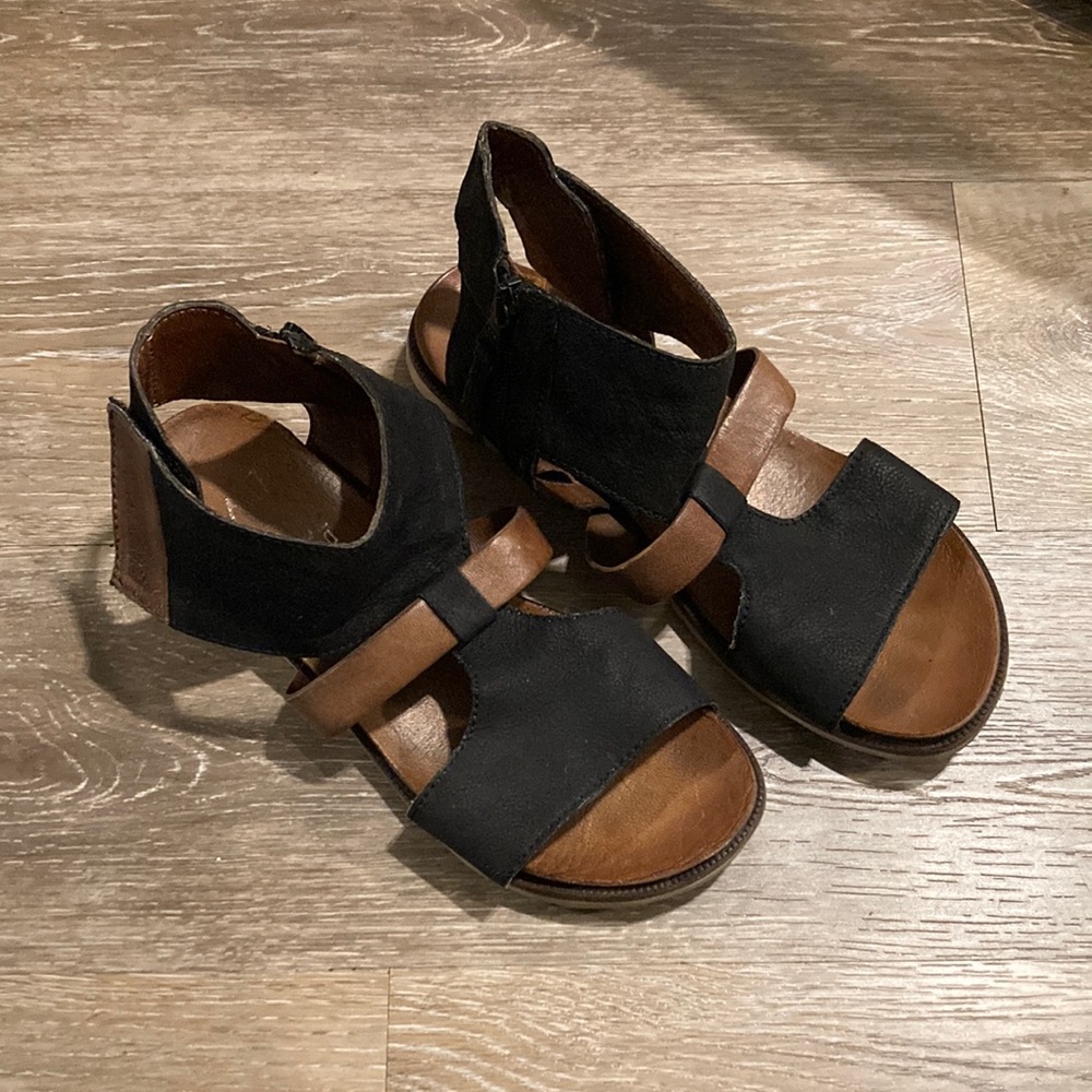 Miz Mooz leather sandals.